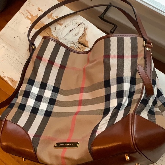 Authentic Burberry Canterbury Vintage Large with Tags - Picture 7 of 15